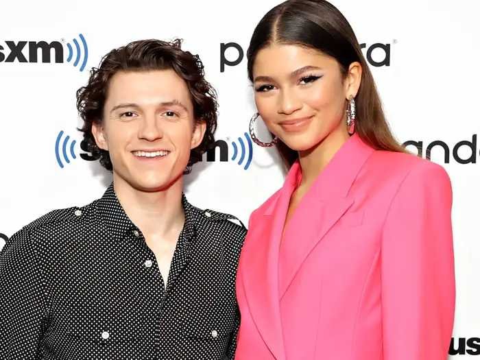 Zendaya’s Endearing Acknowledgment of Tom Holland and His Charm in Recent Interview Melts Fans’ Hearts
