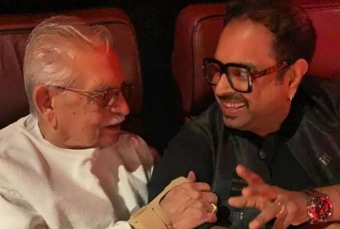 Shankar Mahadevan extended heartfelt congratulations to veteran lyricist and poet Gulzar for being honored with the prestigious Jnanpith Award.