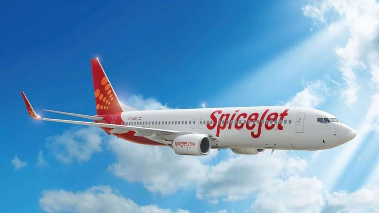 SpiceJet Implements Cost-Cutting Plan, Announces Layoff of 1,400 Employees.