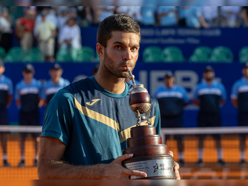 Facundo Diaz Acosta shocks the tennis world by defeating the conqueror of Carlos Alcaraz to clinch the Buenos Aires title