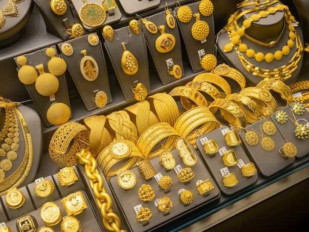 Gold Price Today: Positive Development for Gold Buyers as Prices Witness a Decline; Insights on the Situation in Telugu States