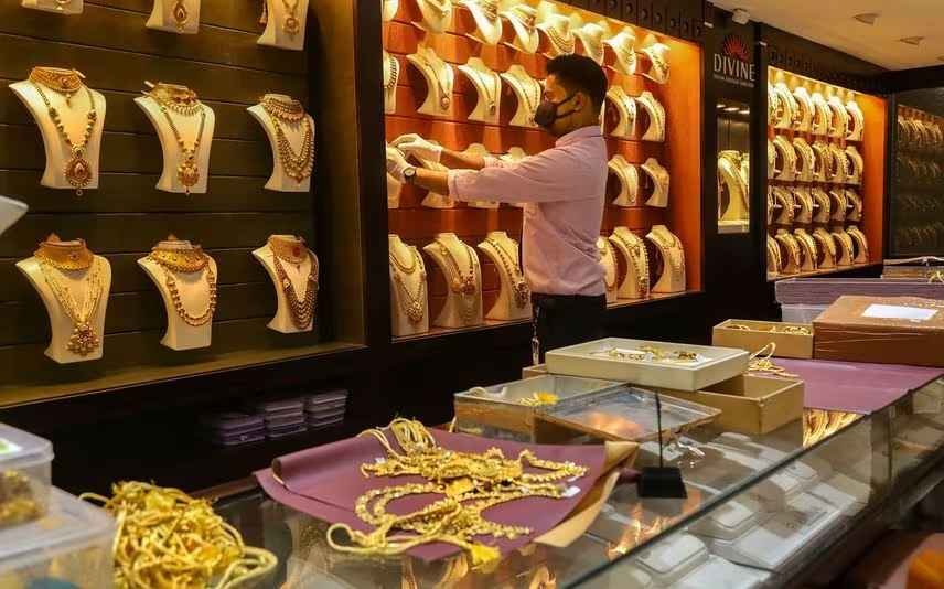 Gold Price Today: Decline in Gold and Silver Rates – What’s the Situation in Telugu States?