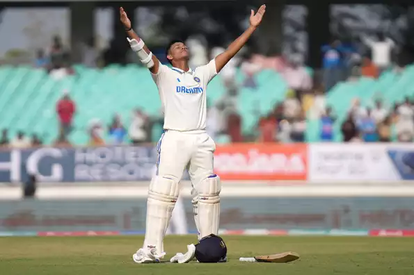 “Yashasvi Jaiswal’s Remarkable Test Form: Scores of 171, 209, and 200*