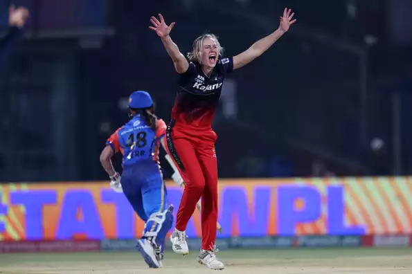 Perry’s All-Round Performance Secures Playoffs Spot for RCB