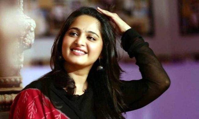 Anushka Shetty Speculated to Wed Kannada Film Producer by Year-End