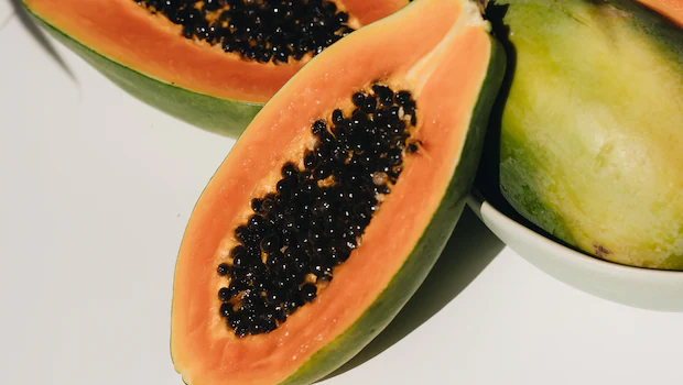 Common foods you should avoid pairing with papaya