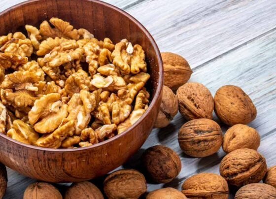 benefits of consuming soaked walnuts in the morning