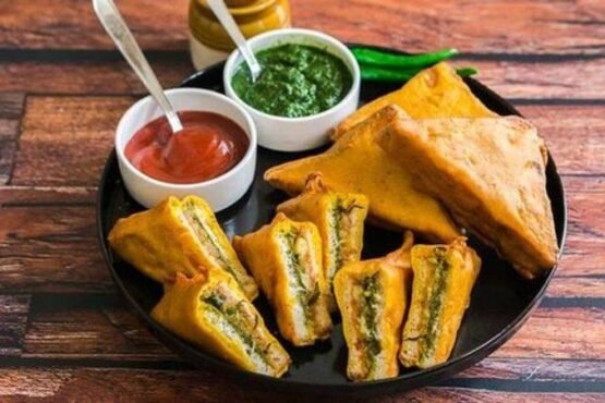 Paneer Bread Pakora