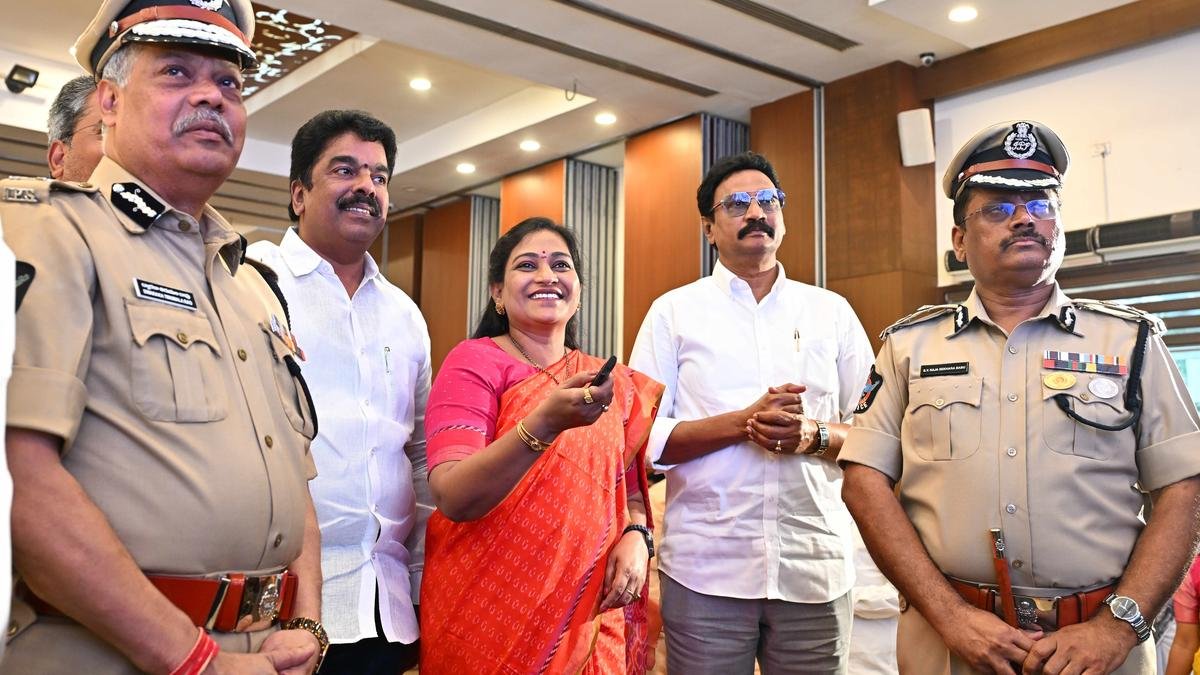 Home Minister, DGP launch ‘Suraksha Committees’, inaugurates 1,000 CC cameras in NTR Commissionerate