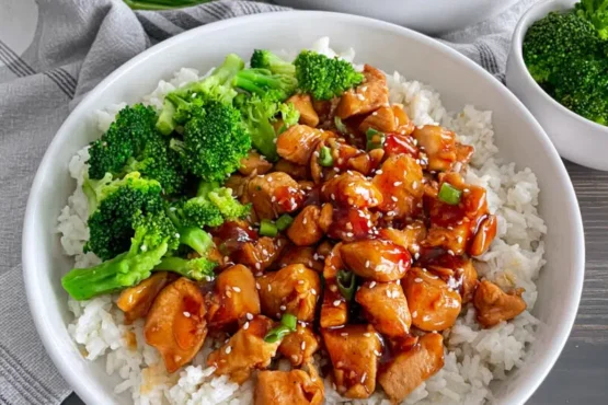 Delicious Japanese Chicken with Greens and Rice: A Healthy, Flavorful Meal