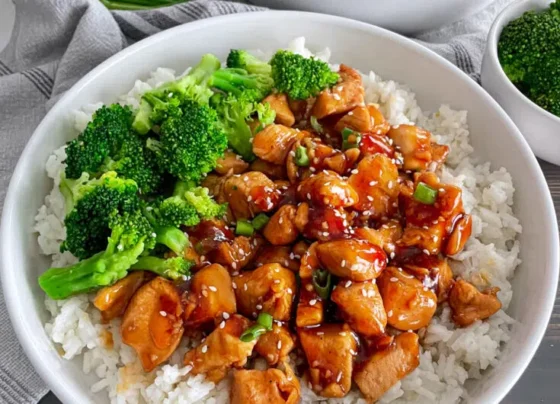 Delicious Japanese Chicken with Greens and Rice: A Healthy, Flavorful Meal