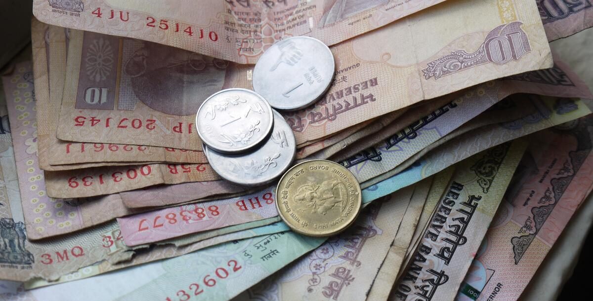 Indian Rupee Strengthens Against US Dollar, Hits 8-Week High