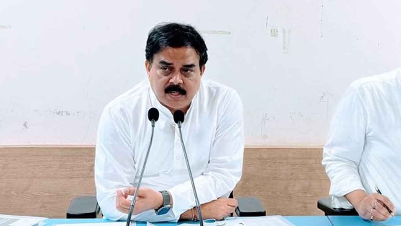 Andhra Pradesh Launches New Rice Card Services via WhatsApp: Minister Nadendla Manohar