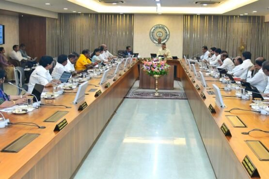Polavaram-Banakacherla Project DPR Nearing Completion: CM Naidu Announces Strategic Push for Central Approval