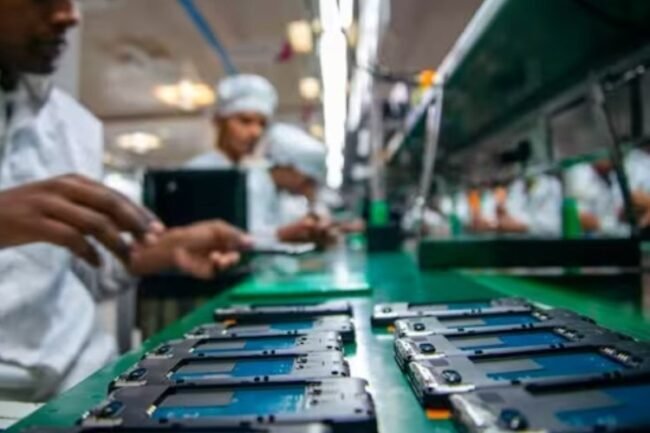 Android Smartphone Exports from India Surge Amid US Tariff Policies and Global Supply Shifts