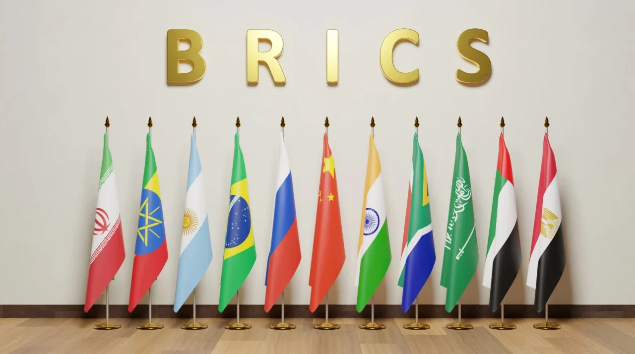 U.S. Senator Threatens India, China, and Brazil With 100% Tariffs Over Russian Oil Imports