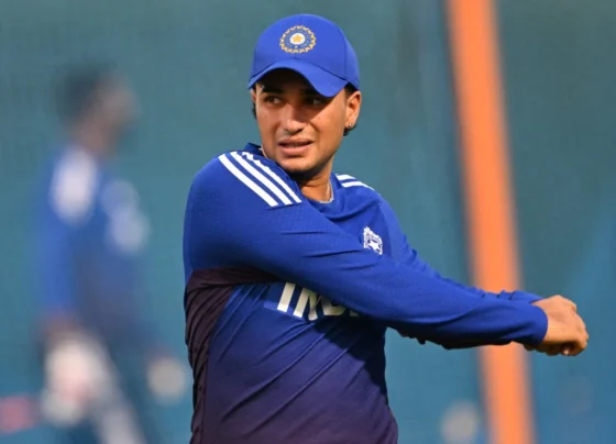 India Star Hits '25-30 Sixes