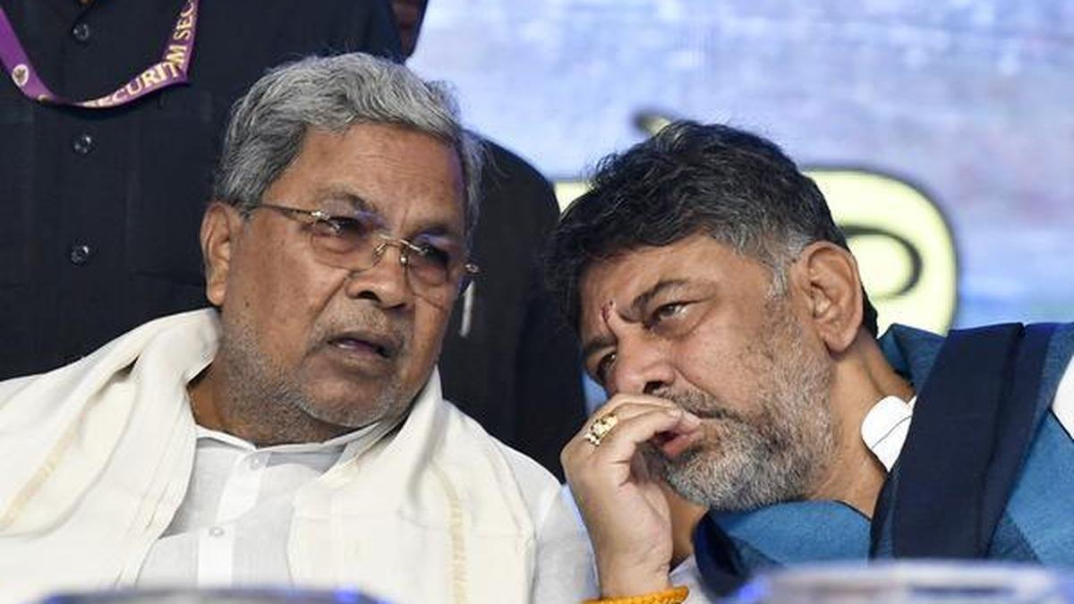 CM Siddaramaiah Invites Dy CM Shivakumar for Talks Amid Growing Leadership Row