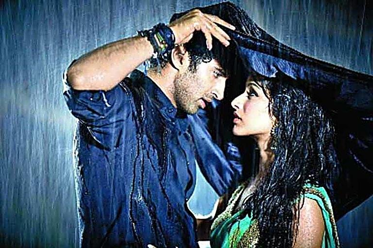 Aashiqui 2 Completes 13 Years: Fans Relive the Magic of a Timeless Love Story