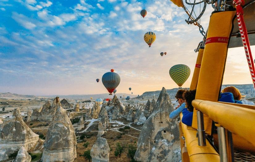 Hot Air Balloon Ride – A Magical Adventure in the Sky